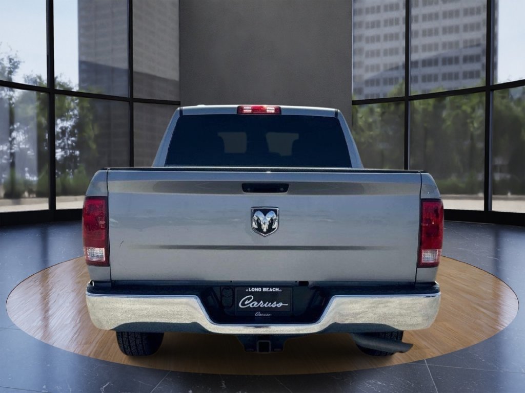 Used 2019 RAM 1500 Tradesman w/ Chrome Appearance Group RWD image 4
