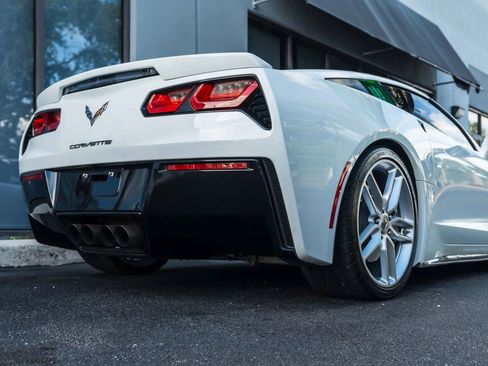 Used 2019 Chevrolet Corvette Stingray Coupe w/ 1LT RWD image 20