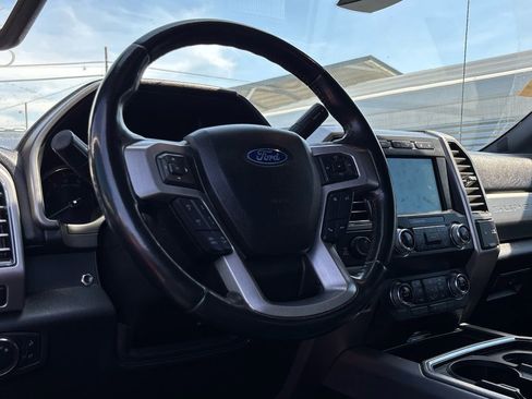 Used 2019 Ford F250 Platinum w/ Platinum Ultimate Package image 8