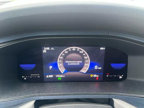 Used 2023 Volkswagen Taos SE w/ Panoramic Sunroof Package AWD/4WD image 14