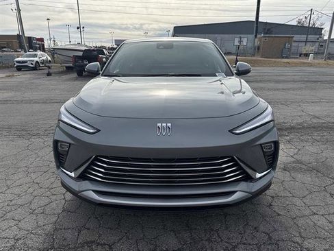 Used 2026 Buick Envista Preferred image 2