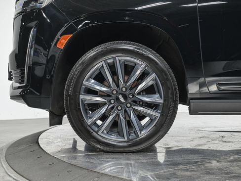 Used 2024 Cadillac Escalade ESV Sport w/ Touring Package AWD/4WD image 3