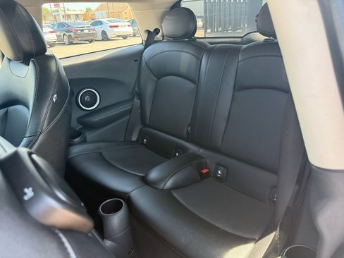 Used 2015 MINI Cooper S image 11