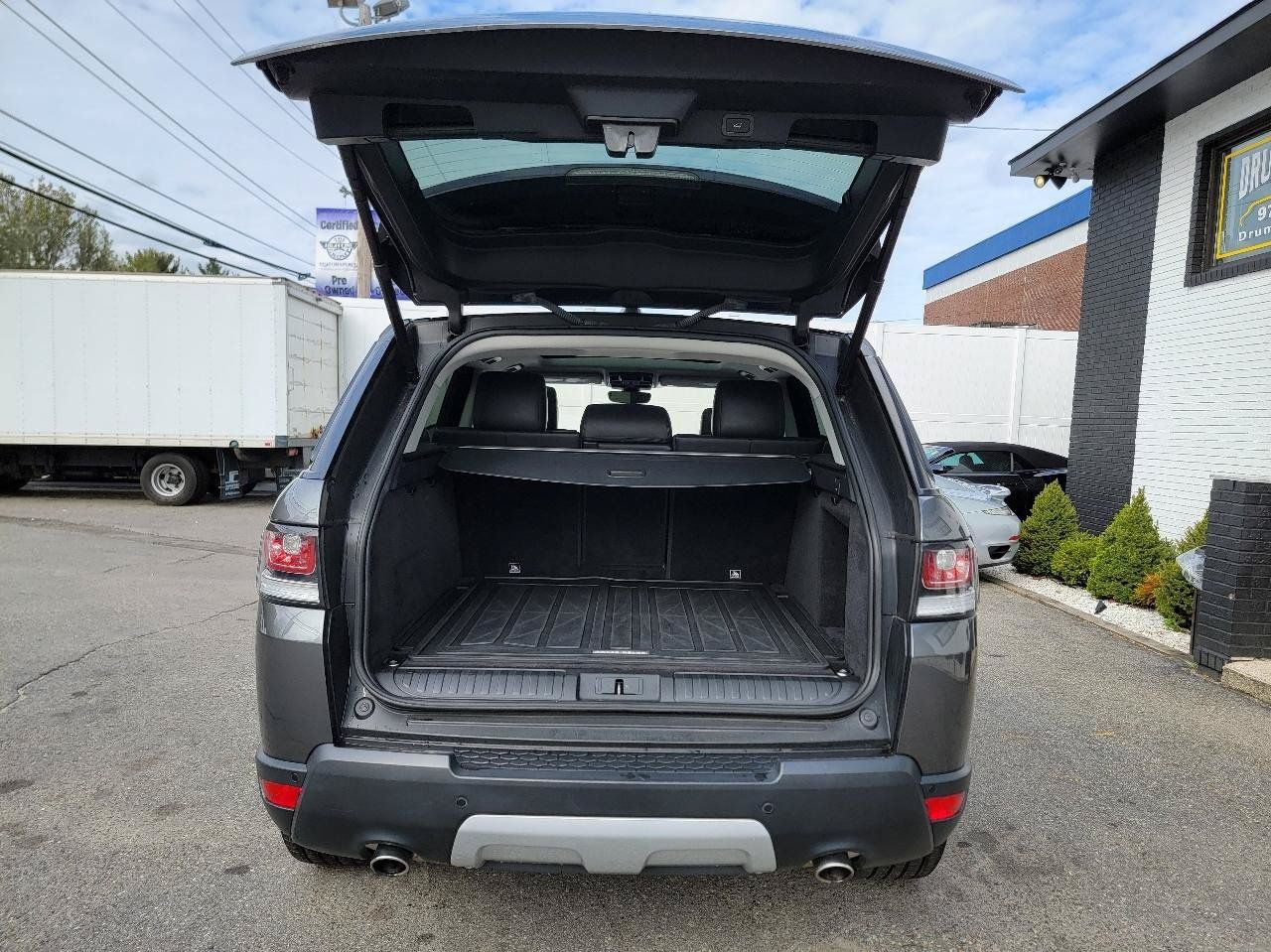 Used 2017 Land Rover Range Rover Sport HSE AWD/4WD image 10