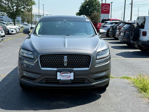 Used 2022 Lincoln Nautilus Reserve w/ Monochromatic Package AWD/4WD image 2