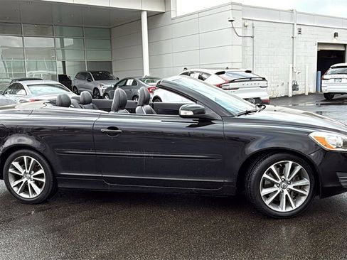 Used 2011 Volvo C70 T5 image 21