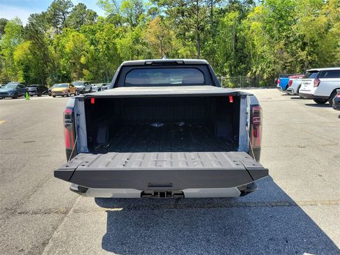 New 2025 GMC Sierra EV Denali image 6