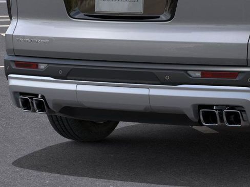 New 2026 Chevrolet Traverse LT image 14