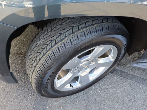 Used 2019 Chevrolet Tahoe LT image 43