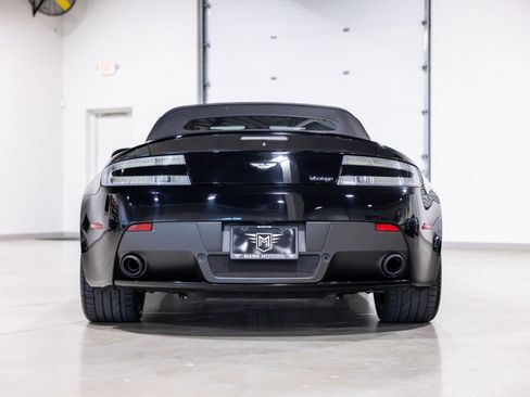 Used 2014 Aston Martin V8 Vantage Roadster RWD image 5