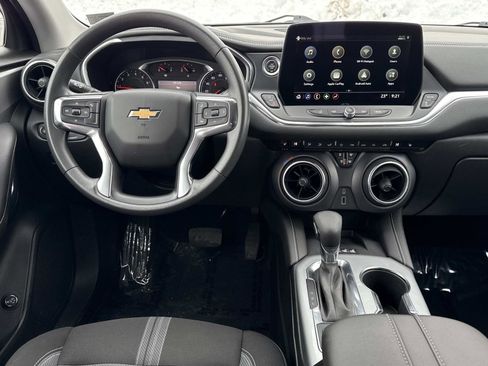 Used 2023 Chevrolet Blazer LT w/ Convenience Package image 2