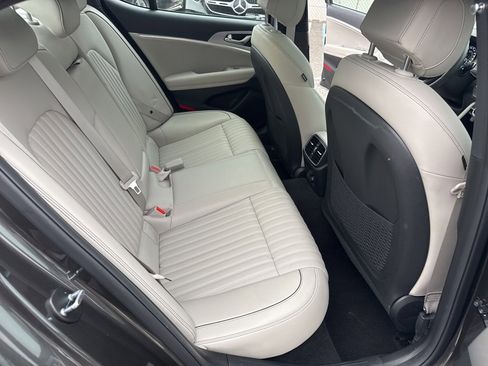 Used 2023 Genesis G70 3.3T w/ Sport Advanced Package image 29