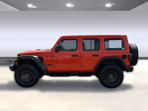 Used 2023 Jeep Wrangler Unlimited Sport AWD/4WD image 2