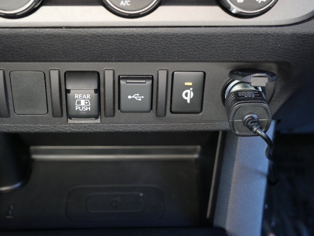 Certified 2020 Toyota Tacoma TRD Off-Road AWD/4WD image 21