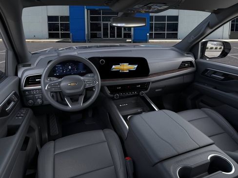 New 2026 Chevrolet Suburban LT w/ Comfort Package RWD image 15