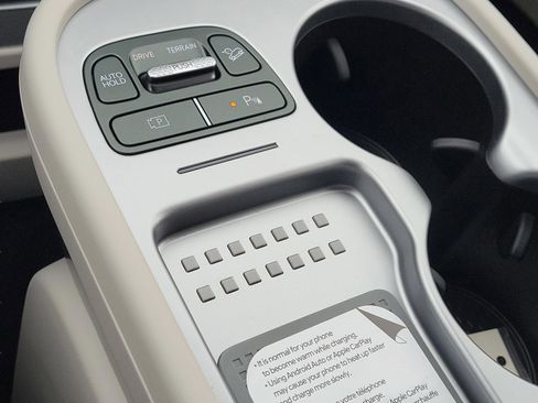 New 2026 Hyundai Ioniq 9 SE image 25