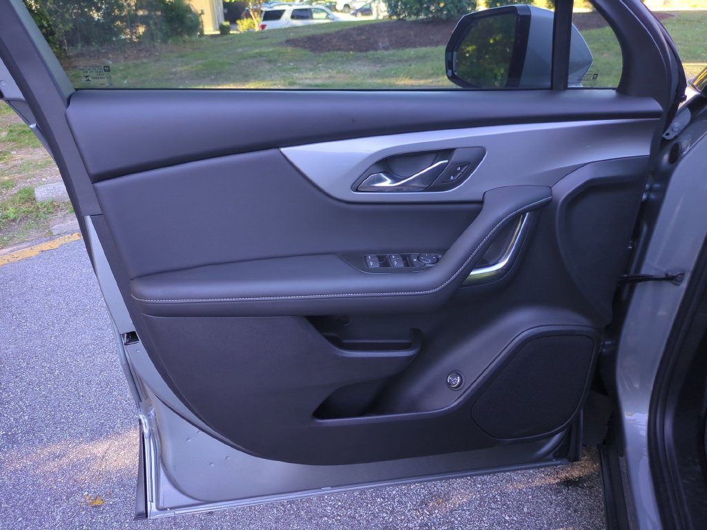 New 2026 Chevrolet Blazer LT w/ Convenience Package FWD image 13