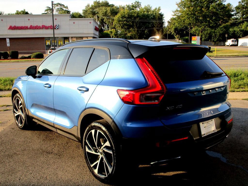 Used 2020 Volvo XC40 T5 R-Design AWD/4WD image 10