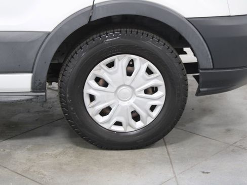 Used 2017 Ford Transit 350 XLT image 12