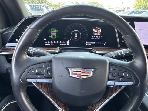 Used 2023 Cadillac Escalade Luxury RWD image 27