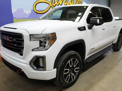 Certified 2022 GMC Sierra 1500 AT4 w/ AT4 Premium Package AWD/4WD image 8