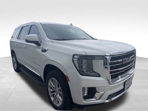 Used 2024 GMC Yukon SLT w/ SLT Premium Package AWD/4WD image 13