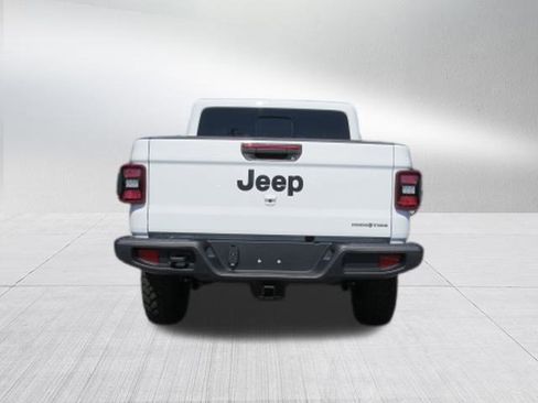 New 2025 Jeep Gladiator Sport image 4