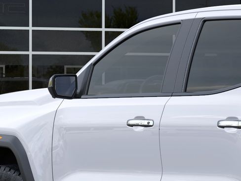 New 2026 GMC Canyon Denali AWD/4WD image 12