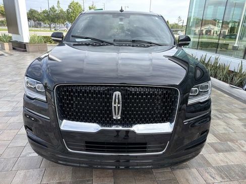 Certified 2023 Lincoln Navigator Reserve AWD/4WD image 7