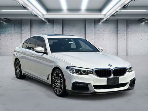Used 2019 BMW 530i xDrive w/ M Sport Package AWD/4WD image 2