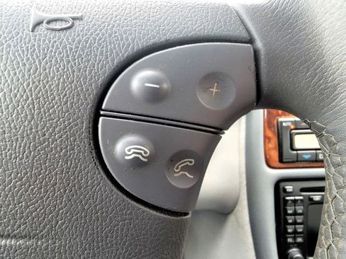 Used 2003 Mercedes-Benz CLK 320 Cabriolet image 26