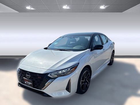 New 2025 Nissan Sentra SR image 1