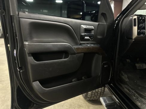 Used 2019 GMC Sierra 2500 Denali w/ Duramax Plus Package image 6
