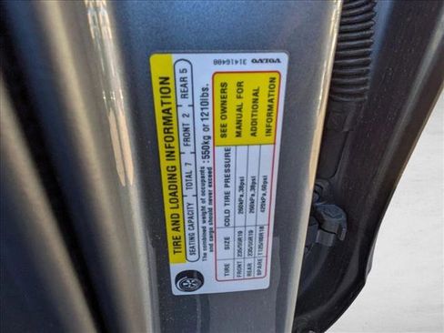 Used 2020 Volvo XC90 T6 Momentum w/ Protection Package image 23