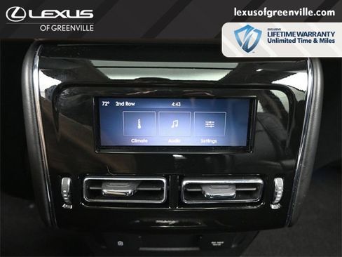 Used 2023 Lincoln Aviator Reserve image 27