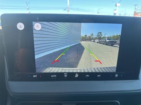 New 2025 Ford Maverick XL image 22