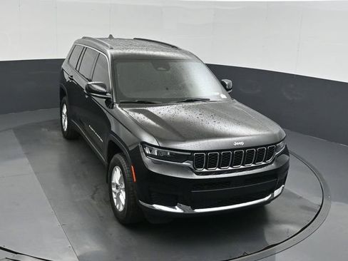 New 2025 Jeep Grand Cherokee L Laredo RWD image 40