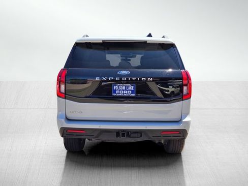 Certified 2025 Ford Expedition Active RWD image 5