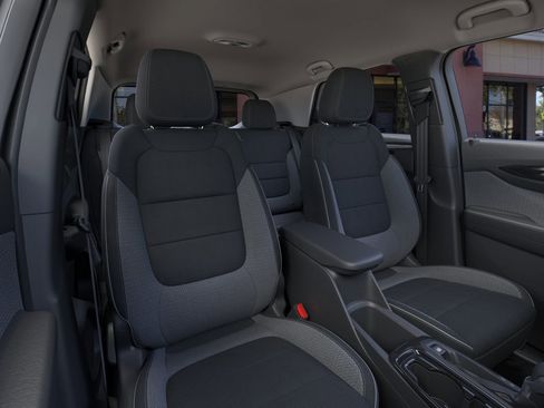 New 2026 Chevrolet TrailBlazer LT w/ LT Cold Weather Package FWD image 40
