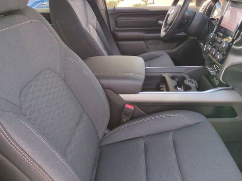 New 2026 RAM 1500 Express AWD/4WD image 19