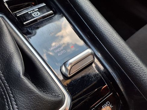 Used 2023 Jeep Compass Sport image 19