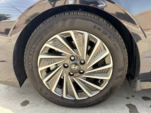 Used 2024 Hyundai Sonata Limited image 7