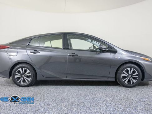 Used 2017 Toyota Prius Prime Premium w/ Carpet Mat Package FWD image 8