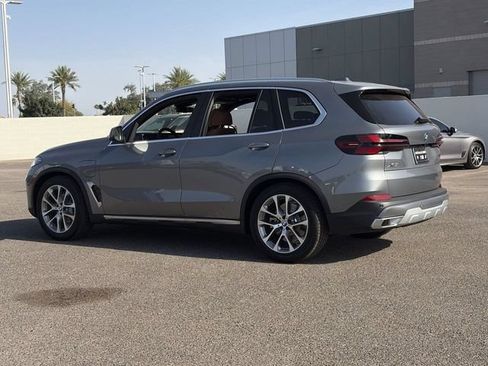 Used 2026 BMW X5 xDrive50e AWD/4WD image 8