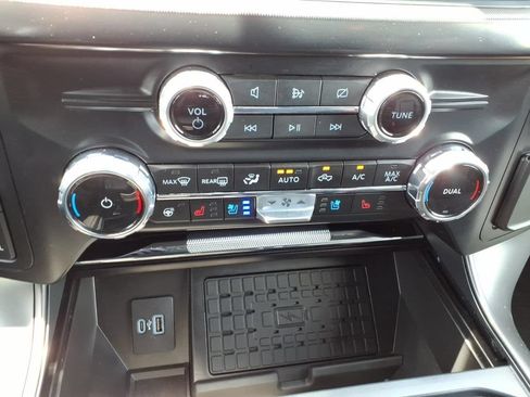 Used 2024 Ford F150 Lariat w/ Equipment Group 502A High AWD/4WD image 26