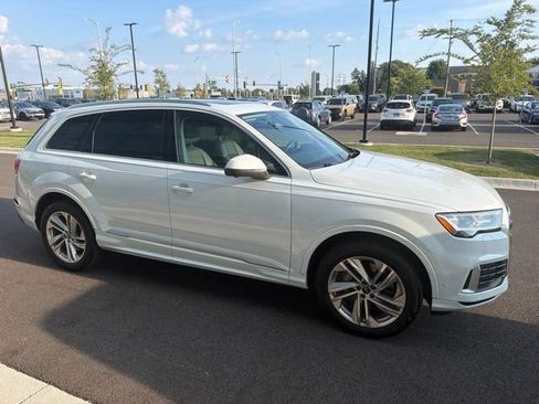 Used 2023 Audi Q7 2.0T Premium Plus w/ Premium Plus Package AWD/4WD image 5