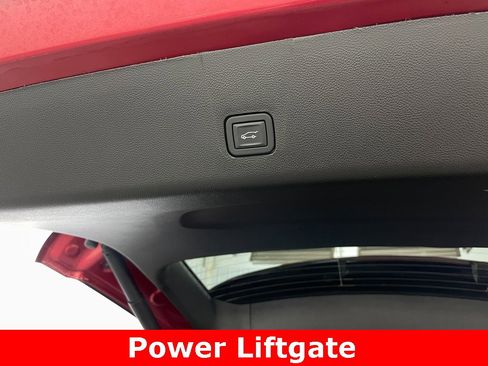 Used 2023 Chevrolet Traverse RS w/ LPO, Floor Liner Package image 47