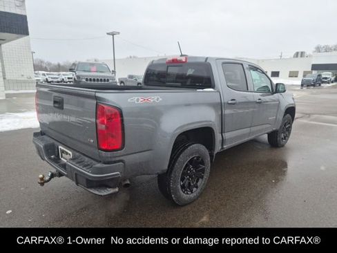Used 2022 Chevrolet Colorado LT w/ LT Convenience Package image 6