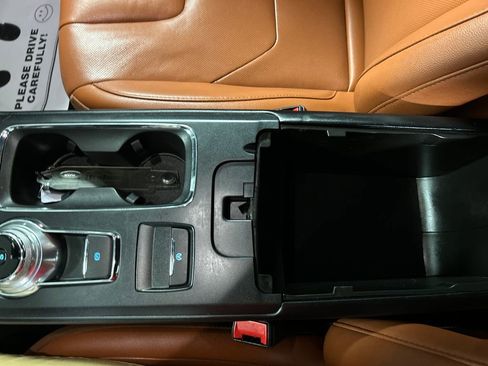 Used 2020 Ford Fusion Titanium image 19