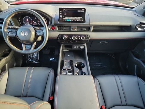 Used 2024 Honda Pilot TrailSport image 11